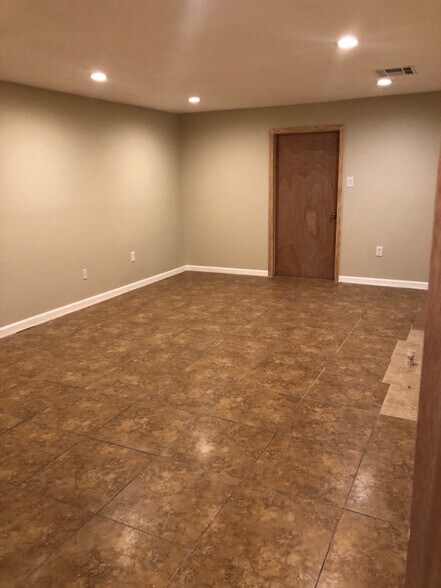 More Photos Of 3911 Fulton St, Houston Religious Facility For Sale