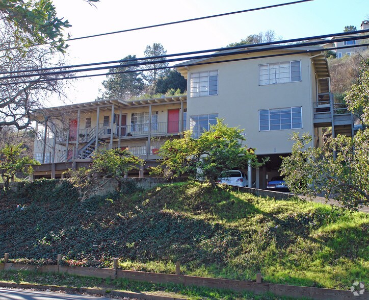 More Photos Of 129 Woodland Ave, San Rafael Apartments For Sale