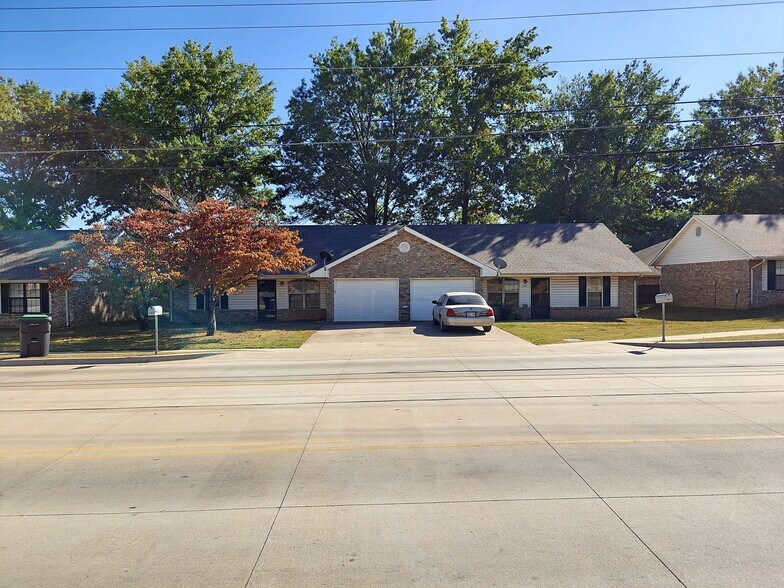 More Photos Of 1133 W 4th St, Tahlequah Apartments For Sale