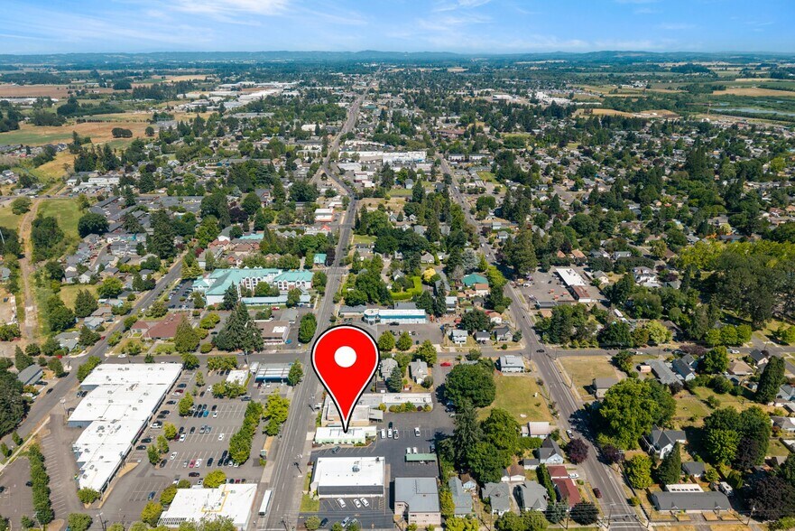 More Photos Of 2318 Pacific Ave, Forest Grove Office For Sale