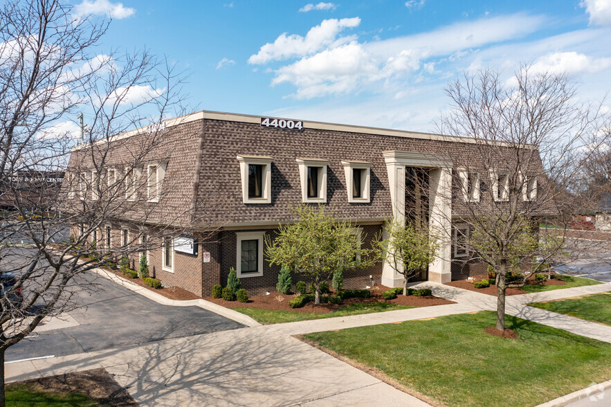 Primary Photo Of 44004 Woodward Ave, Bloomfield Hills Medical For Lease