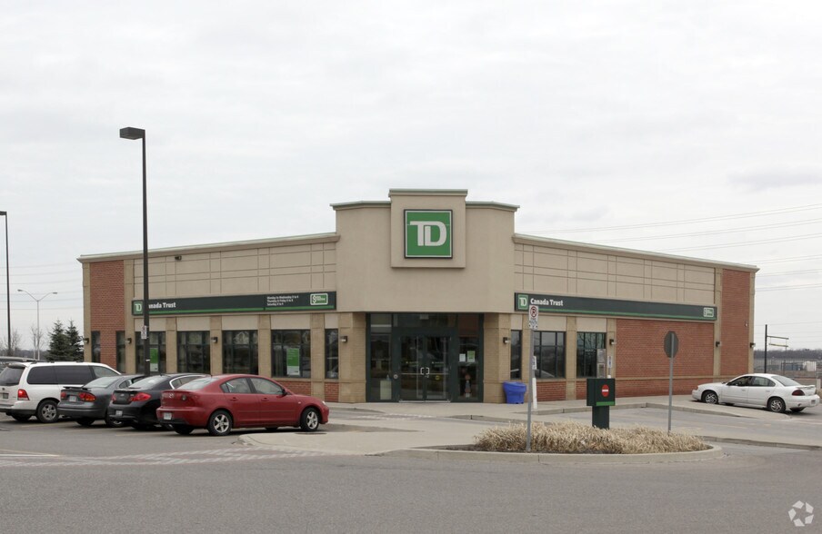 More Photos Of 3455-3549 Wyecroft Rd, Oakville Unknown For Lease