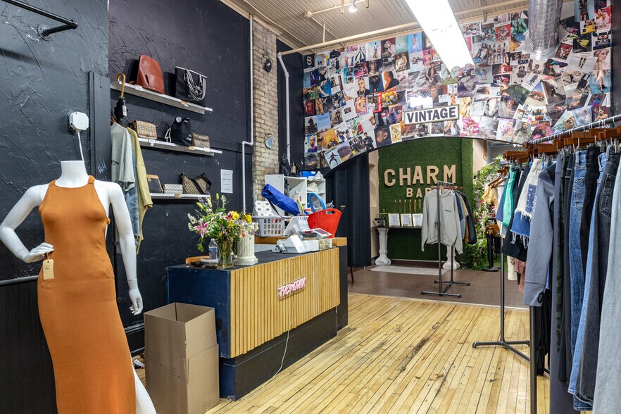 More Photos Of 578 N Main St, Oshkosh Storefront Retail Residential For Sale