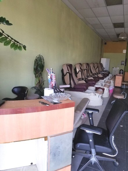 More Photos Of 3101-3125 N San Fernando Rd, Los Angeles Freestanding For Lease