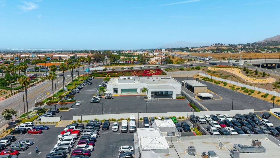 Primary Photo Of 27750 Eucalyptus Ave, Moreno Valley Auto Dealership For Lease
