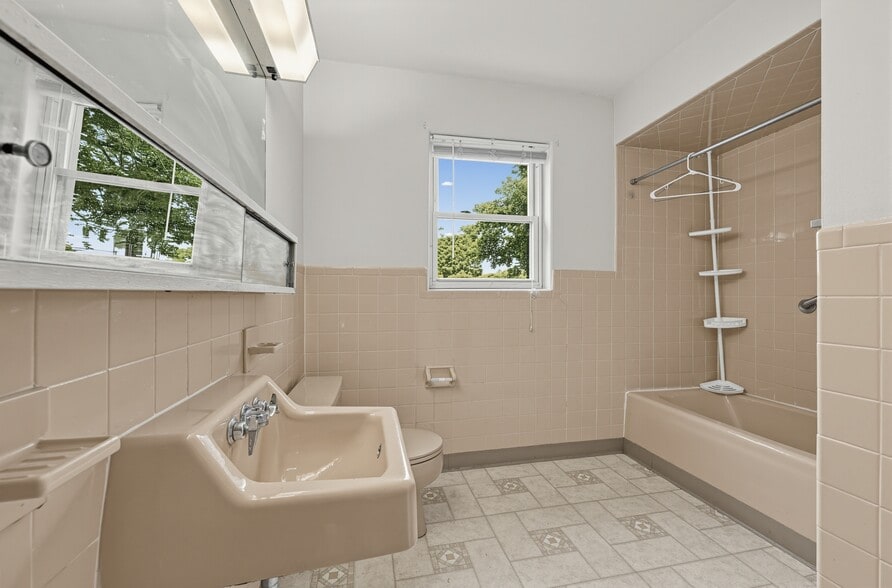 More Photos Of 175 N Vine St, Hazleton Apartments For Sale