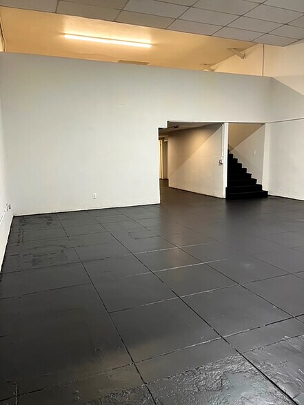 More Photos Of 1630-1632 W Washington Blvd, Los Angeles Storefront For Lease