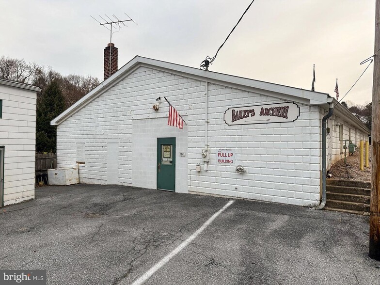 Primary Photo Of 12 Manchester St, Glen Rock Specialty For Sale