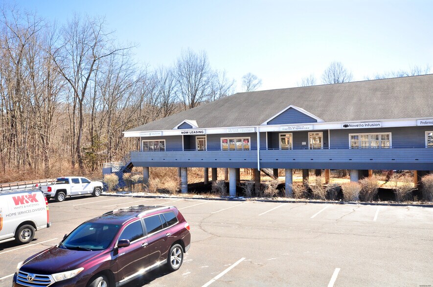 More Photos Of 75 Berlin Rd, Cromwell Medical For Sale