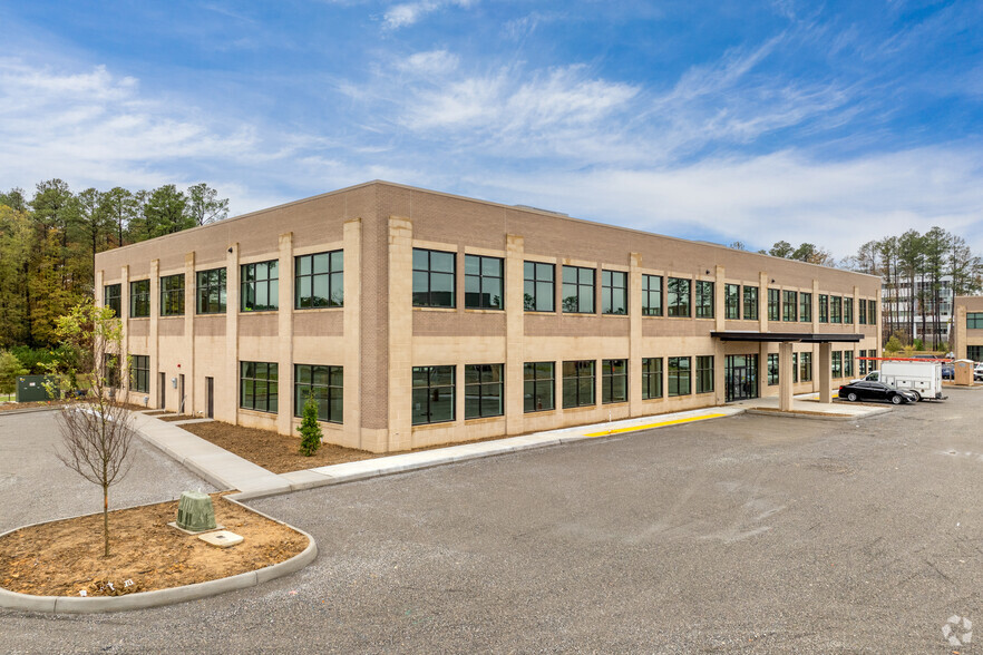 Primary Photo Of 1600 Wilkes Ridge Dr, Henrico Medical For Lease