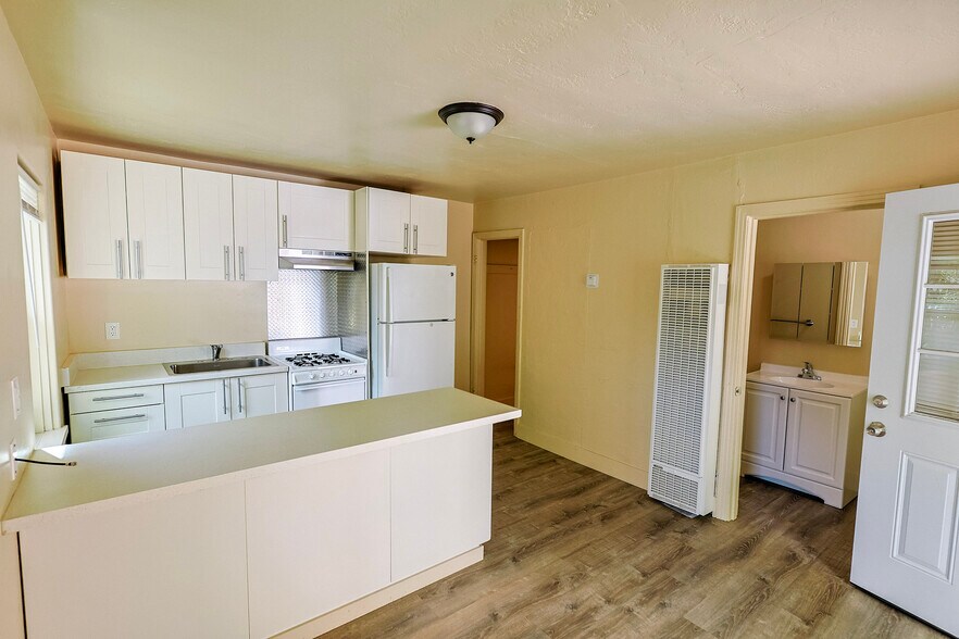 More Photos Of 1701 Lake St, Calistoga Apartments For Sale