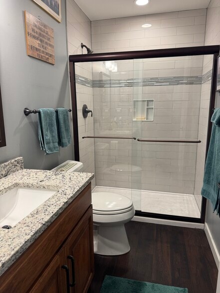 More Photos Of 2244 Ferry Rd, Naperville Flex For Sale