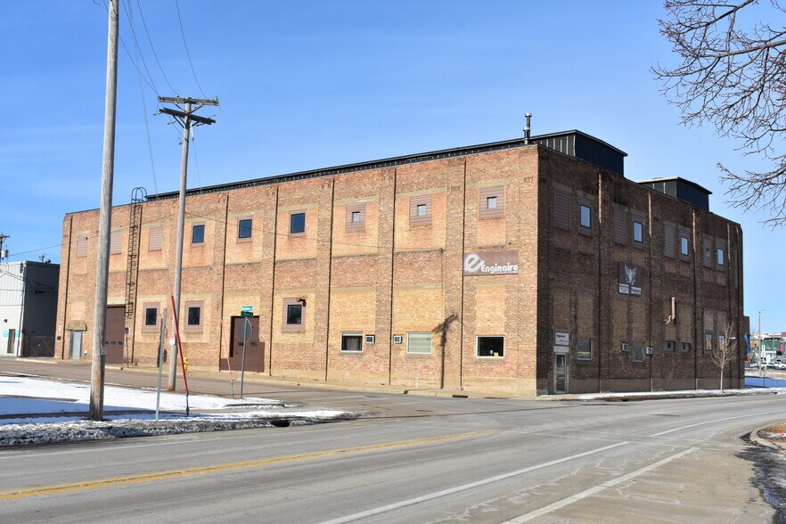 More Photos Of 122 S River St, Janesville Industrial For Sale