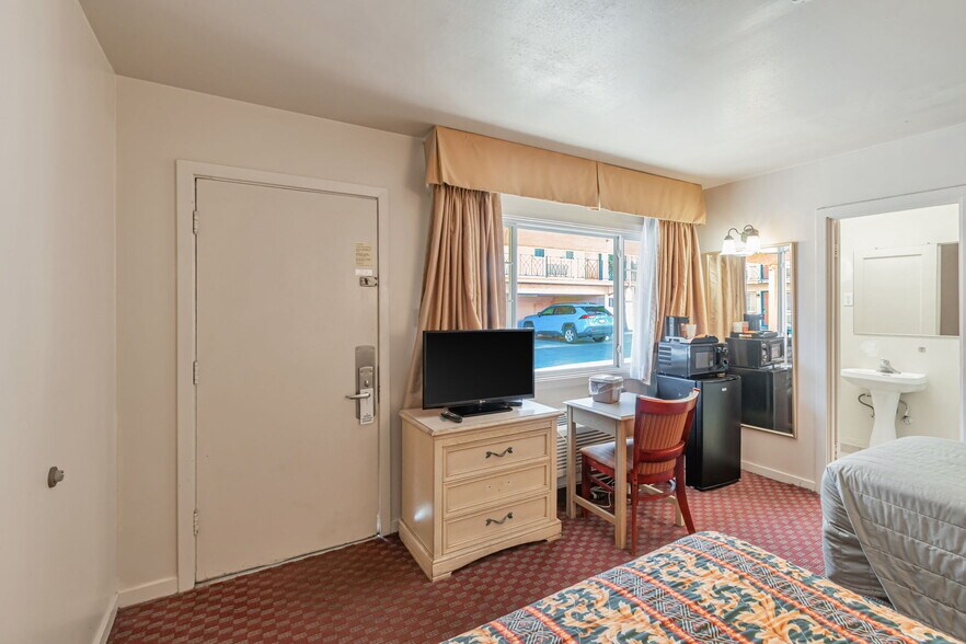 More Photos Of 7525 Mission St, Daly City Hotel For Sale