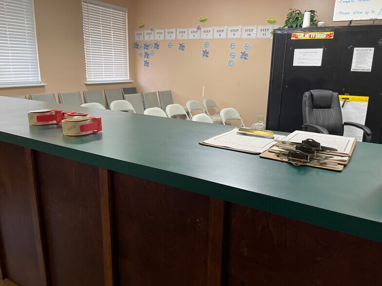More Photos Of 125 N Main St, Salisbury Storefront Retail Office For Sale