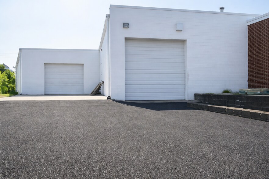 Primary Photo Of 85 Nicholson Rd, Gloucester City Manufacturing For Lease