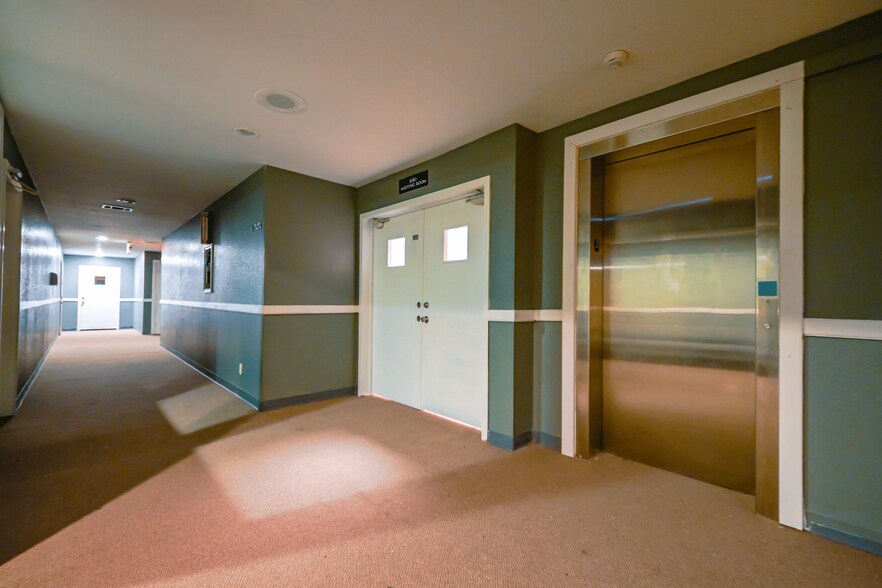 More Photos Of 3603 Fredericksburg Rd, San Antonio Storefront For Sale
