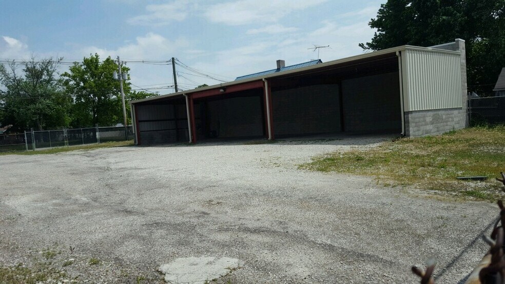 More Photos Of 1133 E Virginia St, Evansville Warehouse For Sale