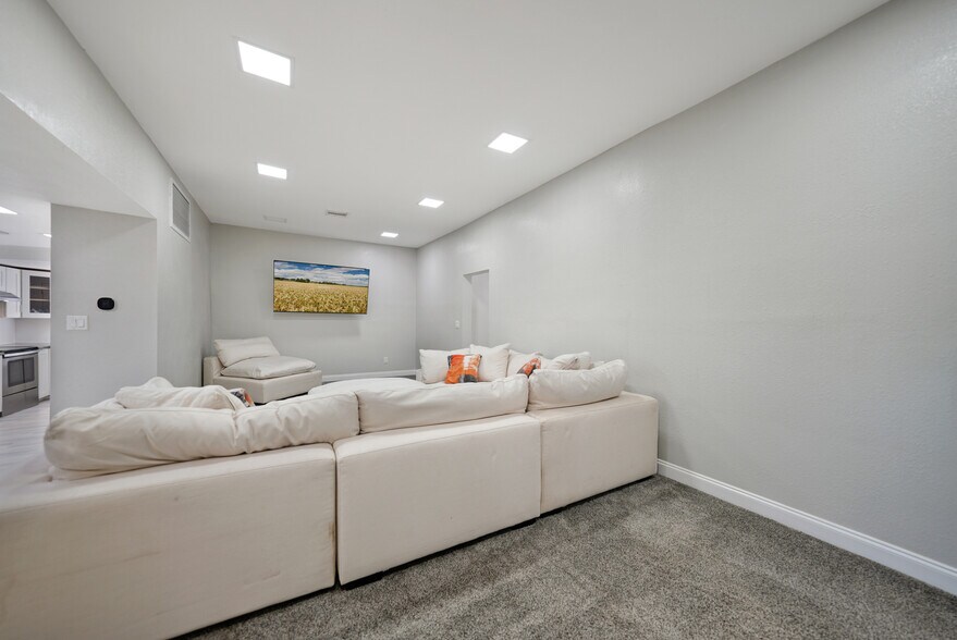 More Photos Of 2461 SW Highway 17, Arcadia Warehouse For Sale