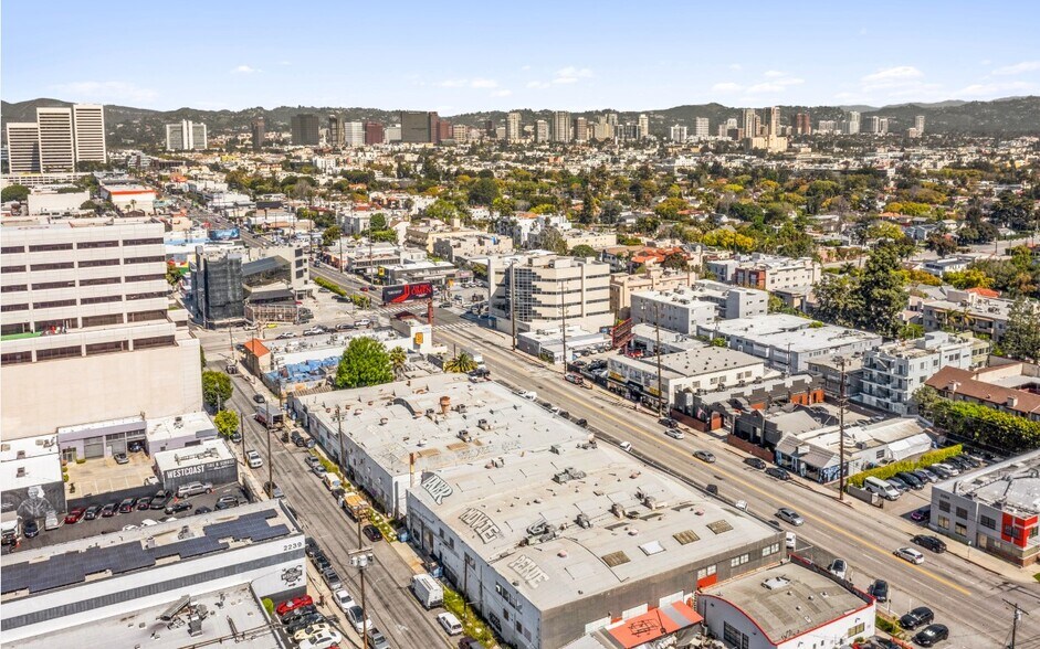 More Photos Of 2235-2251 S Sepulveda Blvd, Los Angeles Storefront For Sale