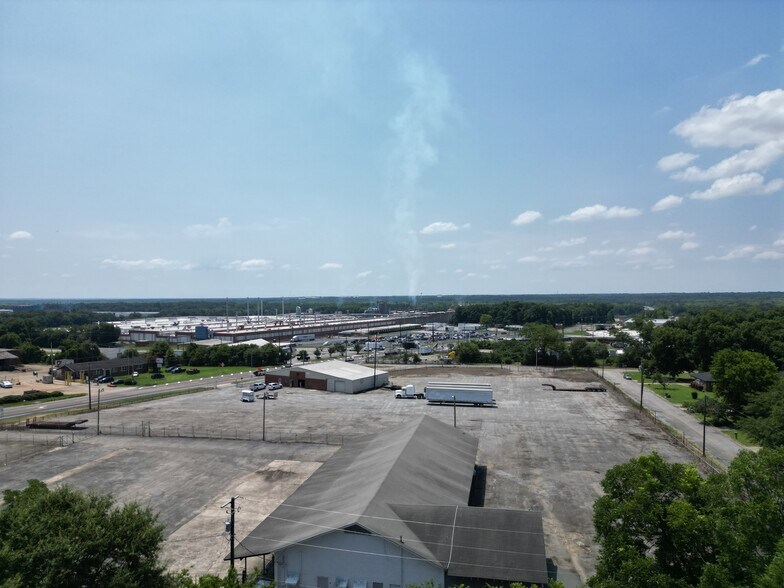 Primary Photo Of 4453 Broadway, Macon-Bibb Unknown For Lease