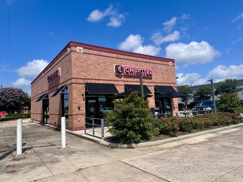 More Photos Of 3975-4065 N Dowlen Rd, Beaumont Unknown For Lease