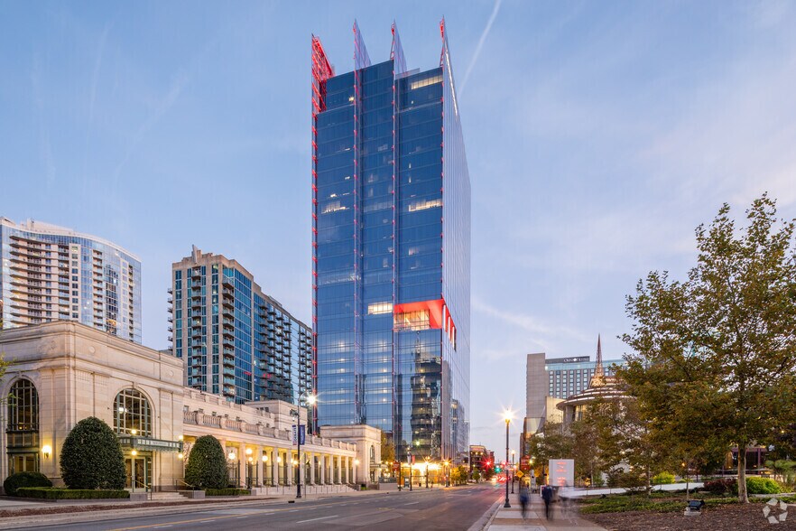 More Photos Of 200 4th Ave S, Nashville Office For Lease