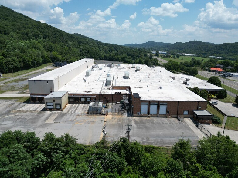 More Photos Of 7500 US 11 W, Rogersville Manufacturing For Lease