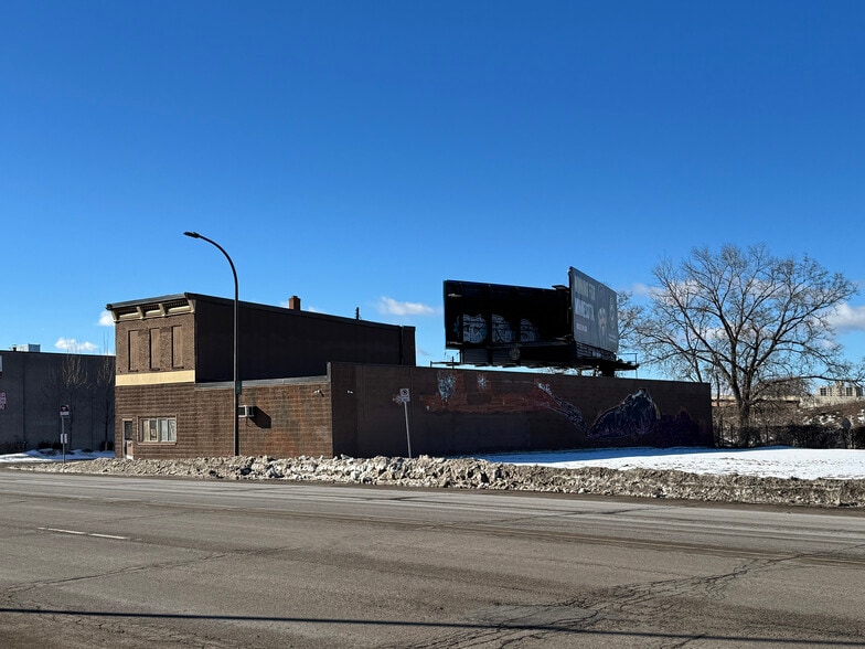 More Photos Of 1501 N Washington Ave, Minneapolis Warehouse For Lease