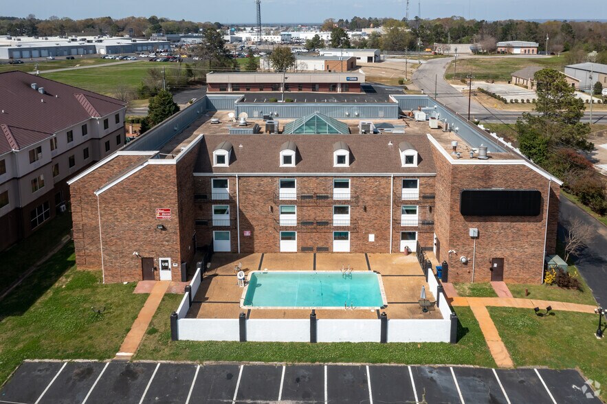 More Photos Of 5924 Monticello Dr, Montgomery Hotel For Sale
