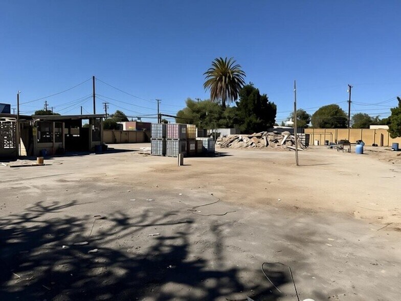 More Photos Of 2246 Durfee Ave, El Monte Land For Lease