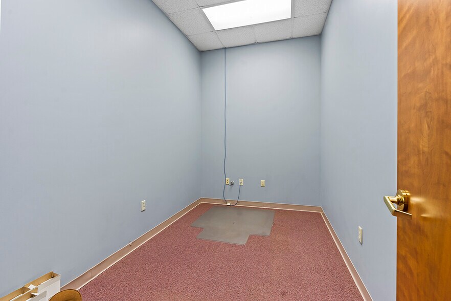 More Photos Of 353 Highway 28 Byp, Abbeville Office Residential For Sale