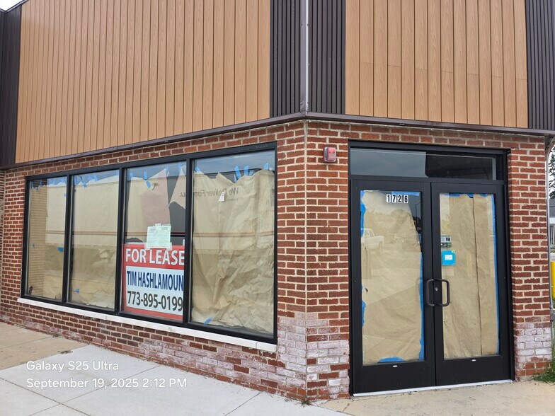 Primary Photo Of 1718-1726 W Roosevelt Rd, Broadview Storefront Retail Office For Sale