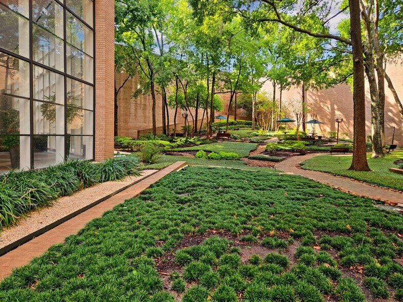 More Photos Of 3663 N Sam Houston Pky E, Houston Coworking Space