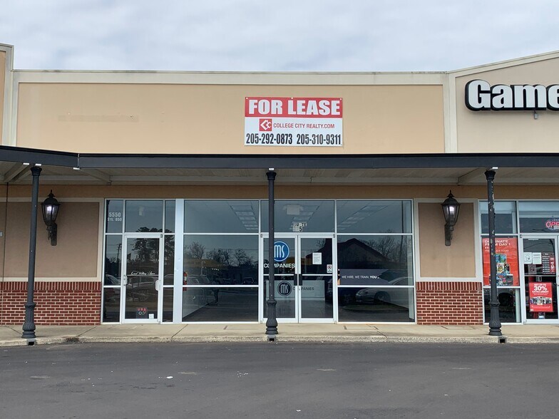 More Photos Of 5550 McFarland Blvd, Northport General Retail For Lease