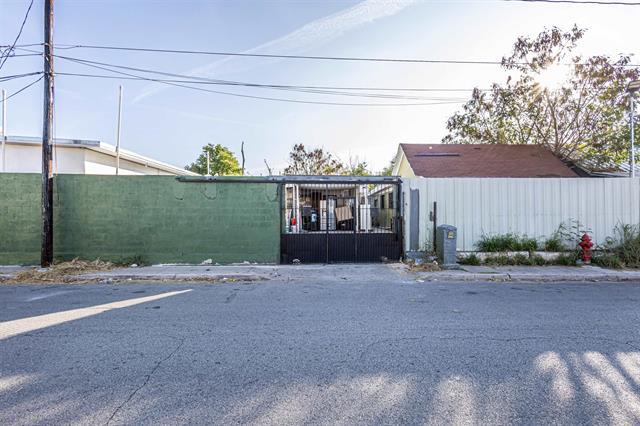 More Photos Of 1719 Lincoln St, Laredo Convenience Store For Sale