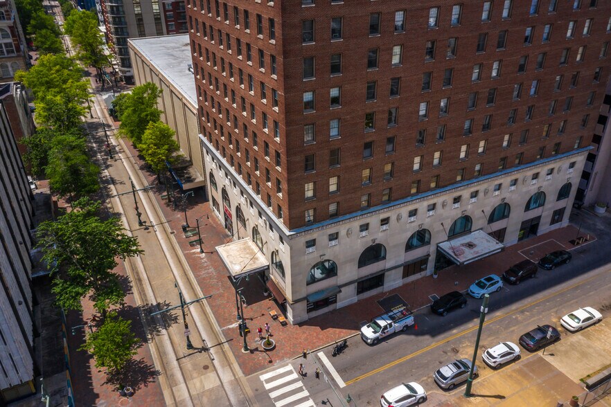 More Photos Of 109 N Main St, Memphis Apartments For Lease