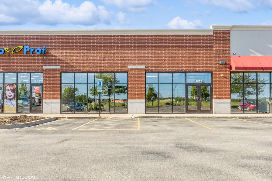 Primary Photo Of 1852-1866 Towne Centre Dr, North Aurora Freestanding For Lease