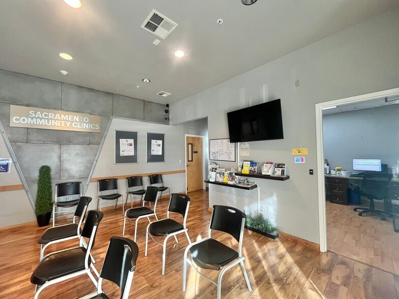 More Photos Of 2485 Sunrise Blvd, Gold River Office For Sale