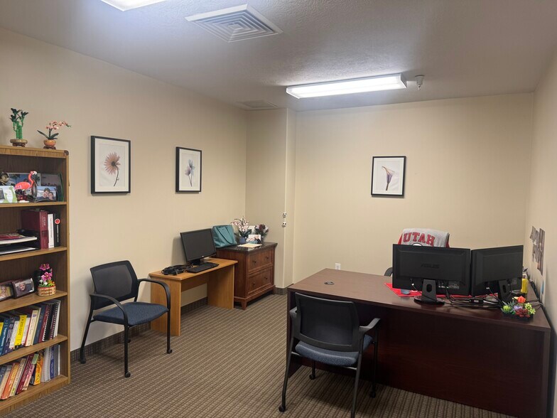 More Photos Of 189 E Fort Union Blvd, Midvale Medical For Sale