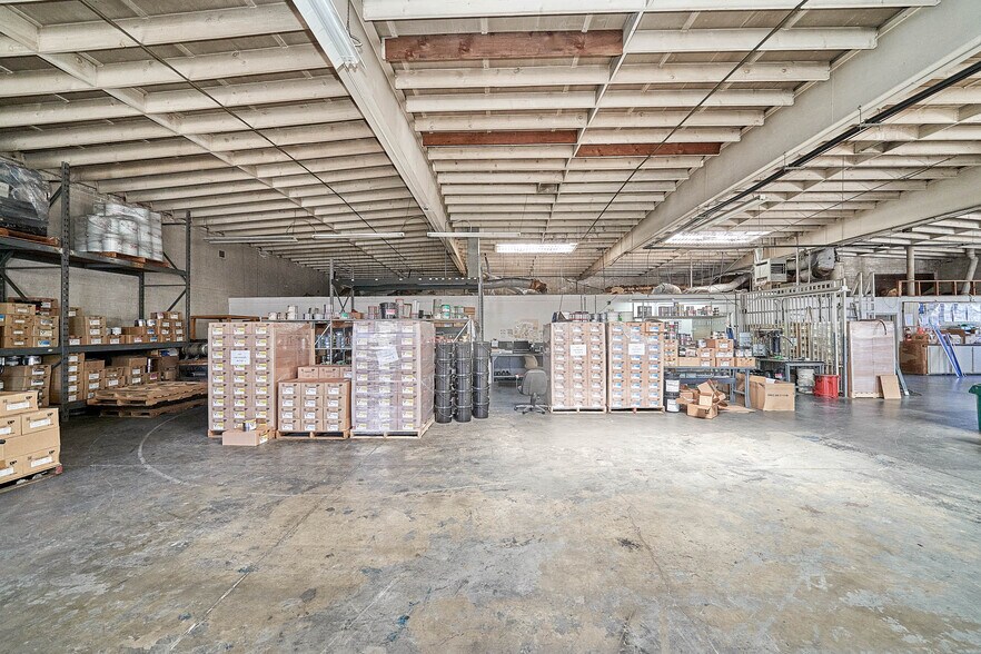 More Photos Of 5946 E Washington Blvd, Commerce Warehouse For Sale