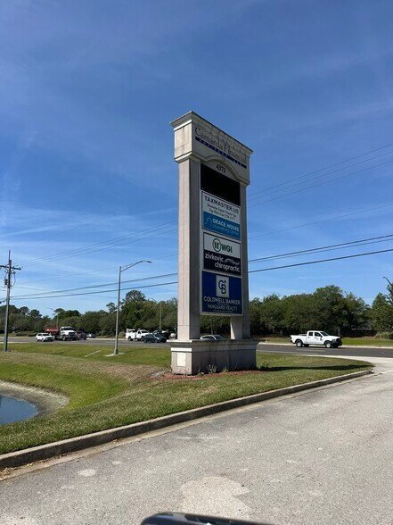 More Photos Of 4371 US Highway 17, Orange Park Office For Lease