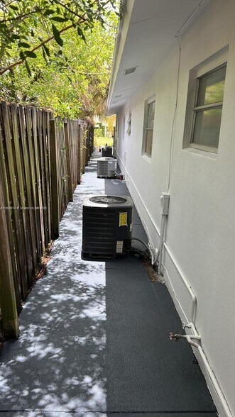 More Photos Of 333 SE 23rd Ave, Boynton Beach Apartments For Sale