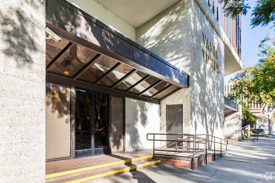 More Photos Of 290 N D St, San Bernardino Loft Creative Space For Lease