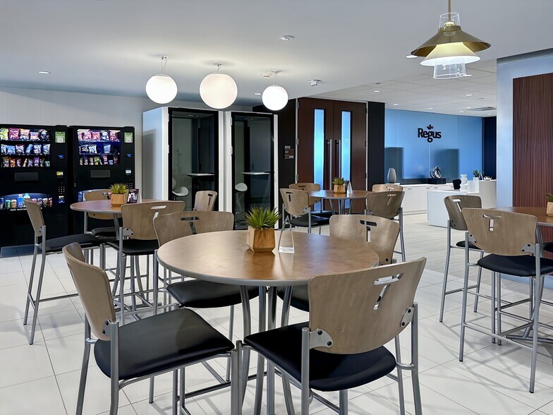 More Photos Of 11740 Katy Fwy, Houston Coworking Space