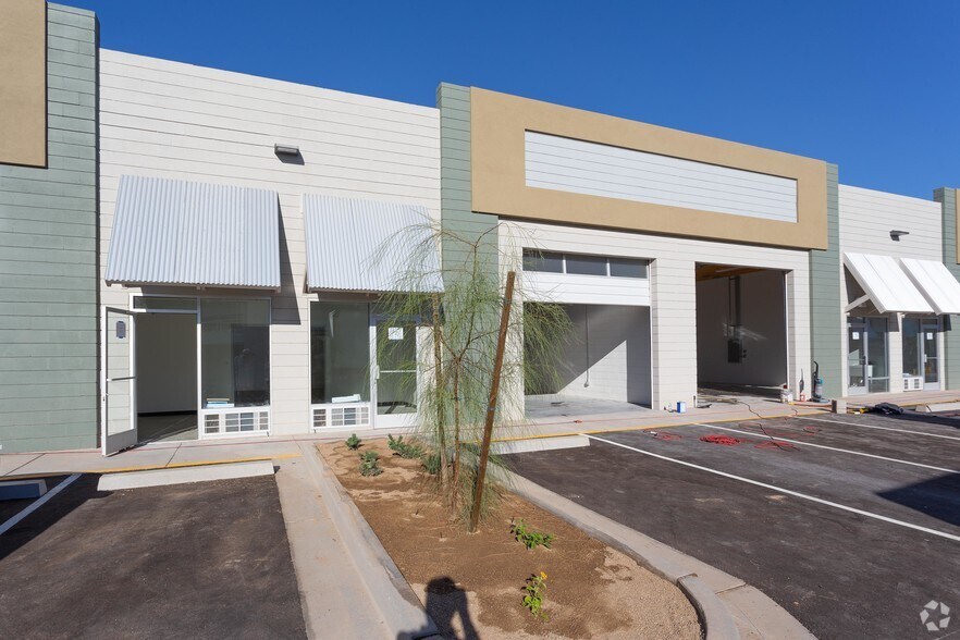 More Photos Of 430 N Dysart Rd, Goodyear Light Manufacturing For Lease