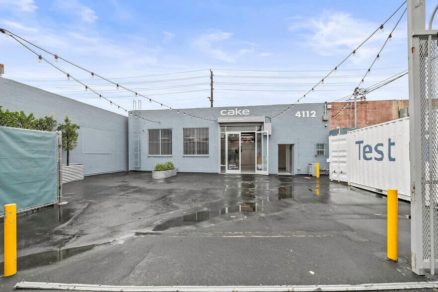 More Photos Of 4110-4112 Lincoln Blvd, Marina Del Rey Showroom For Lease