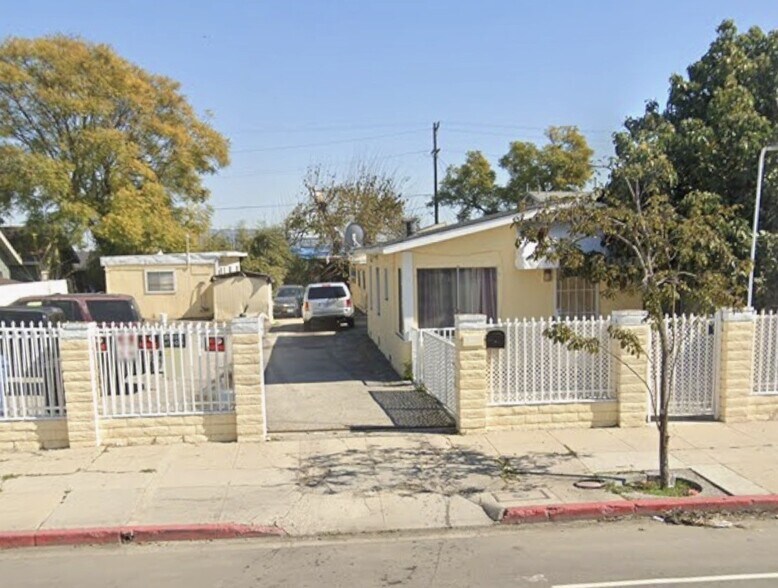 Primary Photo Of 534 Broad Ave, Wilmington Multifamily For Sale