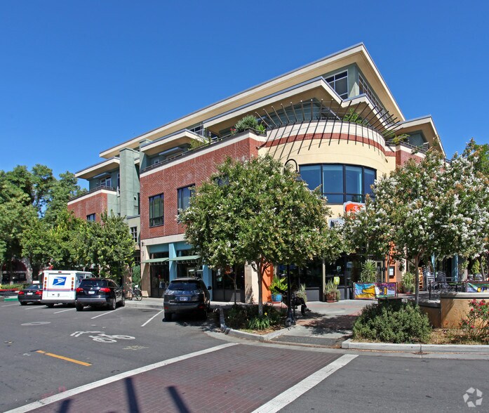 Primary Photo Of 801-803 2nd St, Davis Office For Lease