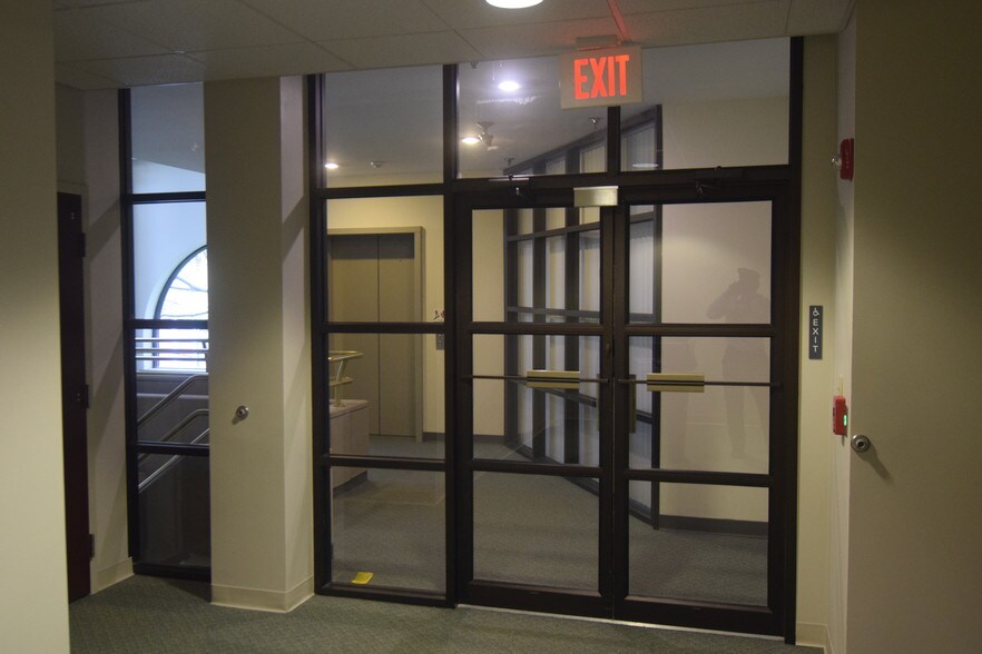 More Photos Of 51 S Duke St, Lancaster Office For Lease